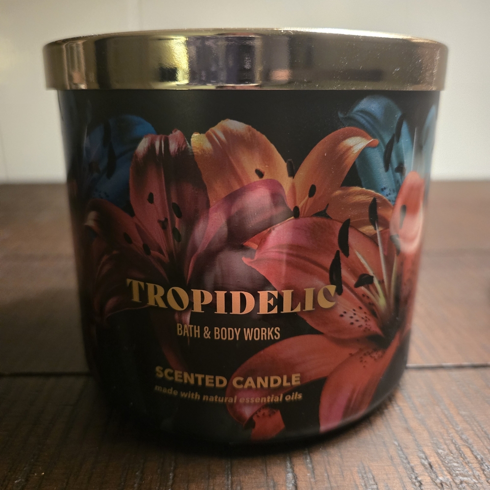 Bath & Body Works TROPIDELIC 3 Wick Candle